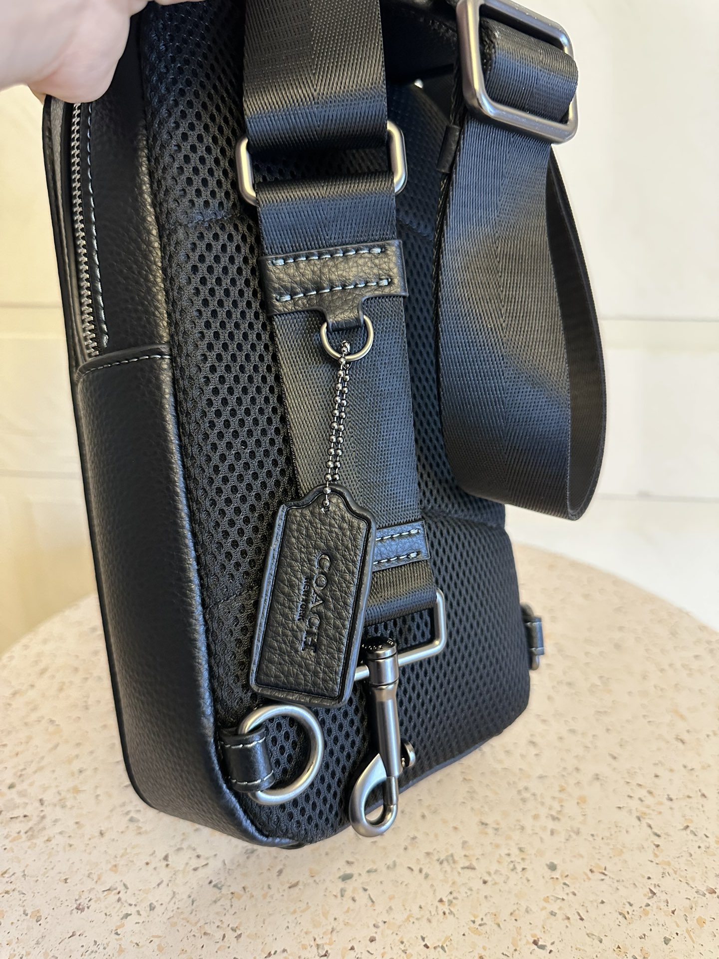 Coach 新款COACH 蔻驰 C9867 CG993香布雷牛仔 TURNER竖款 男士 老花胸包斜挎包