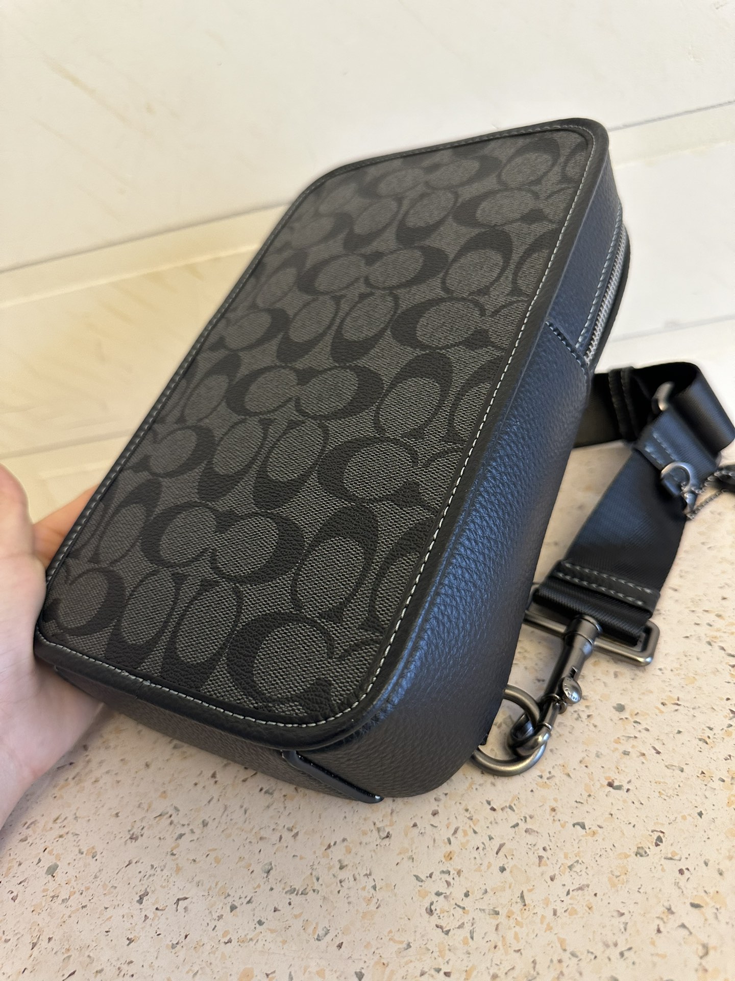 Coach 新款COACH 蔻驰 C9867 CG993香布雷牛仔 TURNER竖款 男士 老花胸包斜挎包