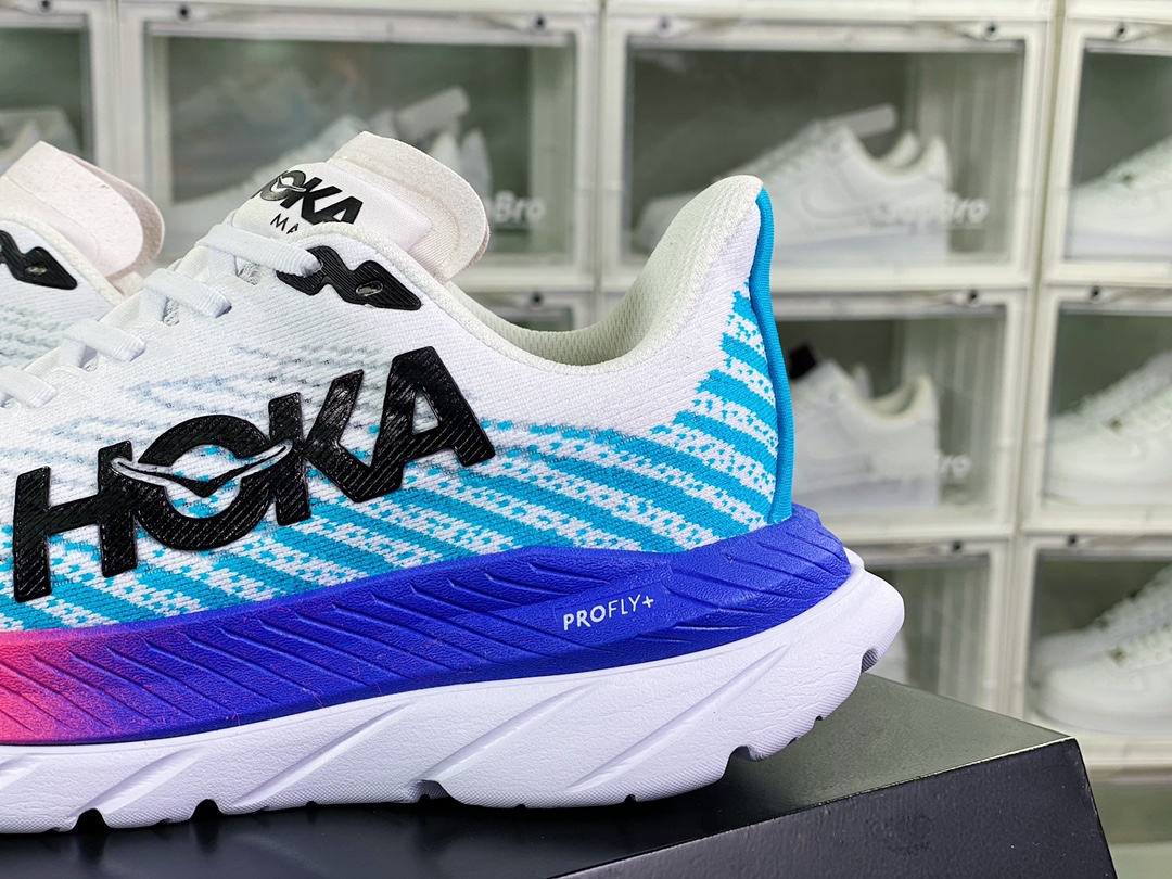 Men [HOKA] ONE ONE Bondi 8 Low series low-cut thick-soled jogging shoes ”Mesh White and Blue Pink” 1127893/ WSBB