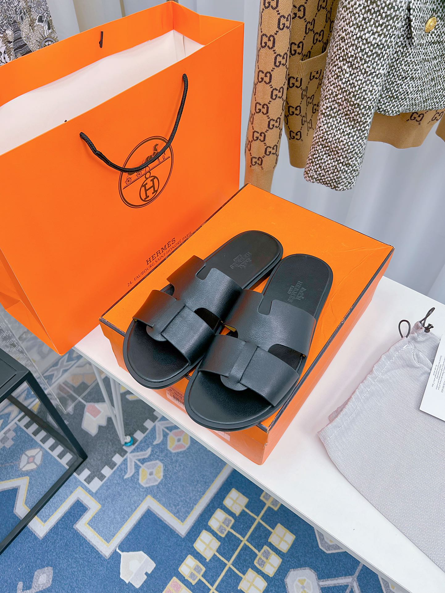 NO:228444,[HERMES] —————————————————————————————————————————————————————————————————————————————————————————————————————————————————————————————————————————————————————————————————————————————————————————————————————————————————————————————————————————————————————————————————————————————————————————————————————————————————————————————————————————————————————————————————————————————————————————————————————————————————————————————————————————————————————————————————————————————————————————————————————————————————————————  The upper is made of custom calfskin/imported denim/imported original palm print.  The inner part is dyed with cowhide inside.  The foot pads are all top-level imported cowhide. Exclusively opened the original Italian leather outsole. All colors are available. Welcome to the picture to inquire. Men's version SlZE38-45 (customized for 45) (standard size according to the usual sneaker size) (This model is a genuine leather outsole. Please remind customers that the sole cannot be directly on the ground when trying it on. If there is trachoma and not after-sales, please understand)..., slippers, hermes, hermes, sneakers, slippers, cowhide, Leather soles19860909【HERMES】————顶级原单品质男拖系列； 香港购入正版,调试了三个月才出货爱马仕H家男拖鞋别看简单,实在不好做,没有原版,根本就不可能做出完美的复刻.也正因为有这些好东西,才能让拖鞋变得那么好穿！ 材质鞋面采用订制小牛皮/进口牛仔布／进口原版手掌纹． 内里小染牛皮内里． 垫脚都是顶级进口头层牛皮 独家开模意大利原版真皮大底 颜色所有颜色都有,欢迎来图询问 男版SlZE38-45（45订做）(标准码数 按平时运动鞋码)（此款为真皮大底,请跟顾客提醒试穿时鞋底不能直接踩地上,如果有沙眼不售后,请理解）..,拖鞋,hermes,hermes,sneakers,slippers,cowhide,Leather soles,Women's Shoes