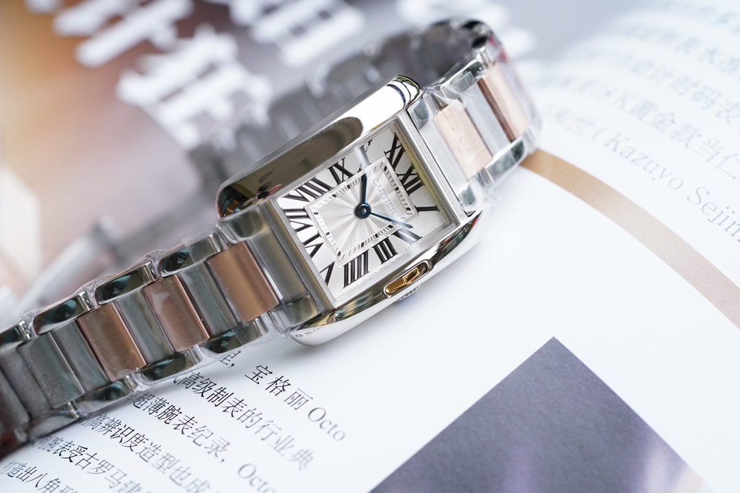 NO:143231,Buy ~ Cartier TANK ANGLAISE series classic masterpiece 18K real gold bag thick gold (5 years warranty) one certificate and one code to be equipped with an official authoritative inspection certificate!  The rose gold retro style fashion also has a kind of retro and secureness, which is very rare!  !  !   Among the many classic styles created by Cartier, Tank watches are definitely 