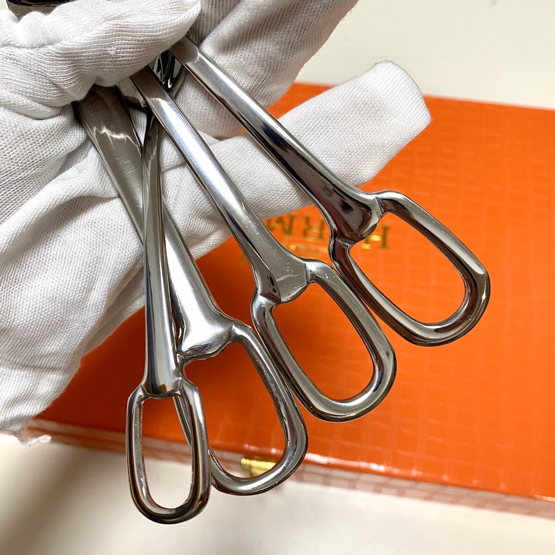 Hermes Knife and Fork 24 Piece Set - Comprehensive 8