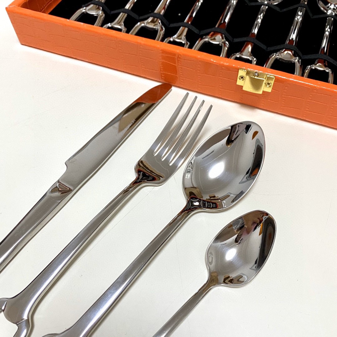 Hermes Knife and Fork 24 Piece Set - Comprehensive 6