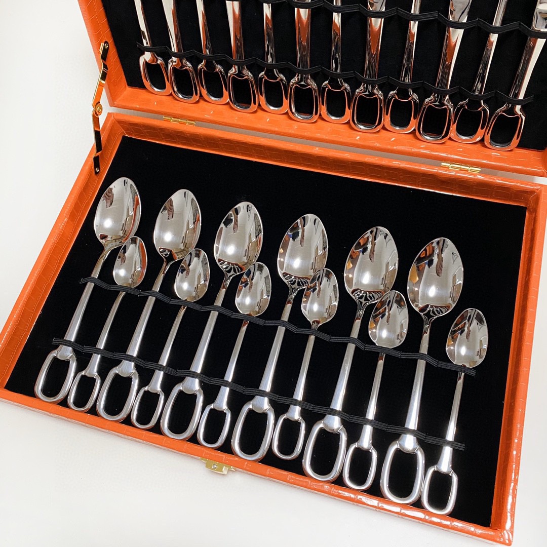 Hermes Knife and Fork 24 Piece Set - Comprehensive 3