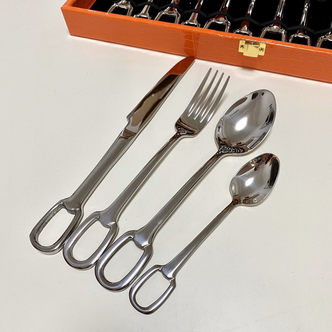 Hermes Knife and Fork 24 Piece Set - Comprehensive 4