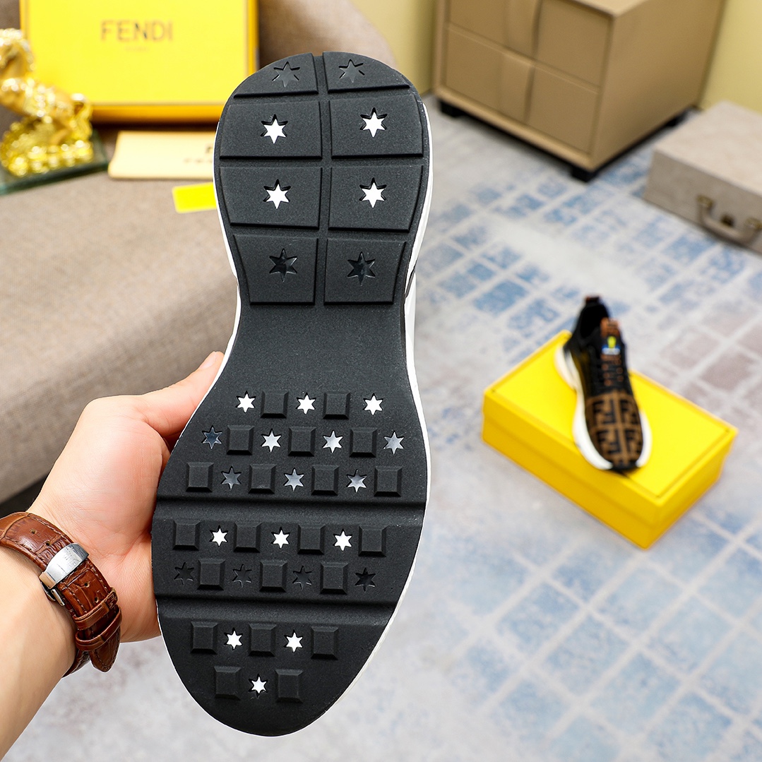 Factory precio [FENDI] Fendi clásico cómodo de los hombres, este entrenador sofisticado es hecho a m