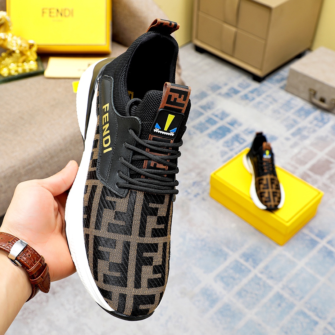 Factory precio [FENDI] Fendi clásico cómodo de los hombres, este entrenador sofisticado es hecho a m
