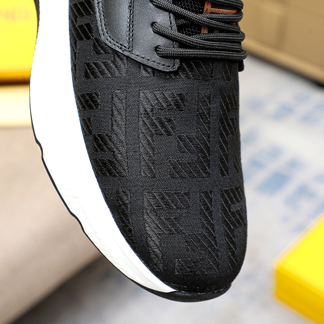 Factory precio [FENDI] Fendi clásico cómodo de los hombres, este entrenador sofisticado es hecho a m