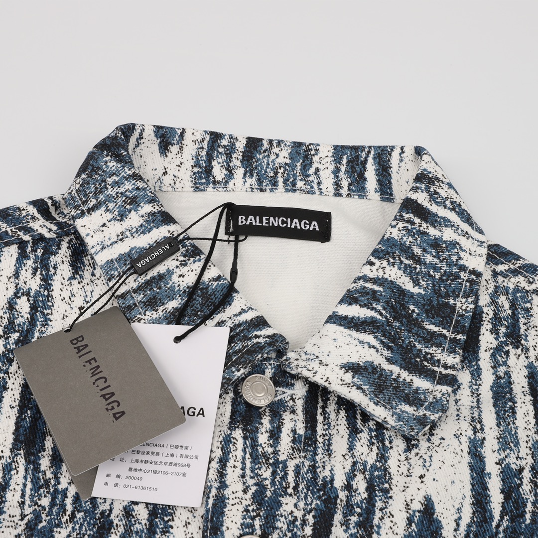 BALENCIAGA/巴黎世家 扎染背后字母牛仔外套