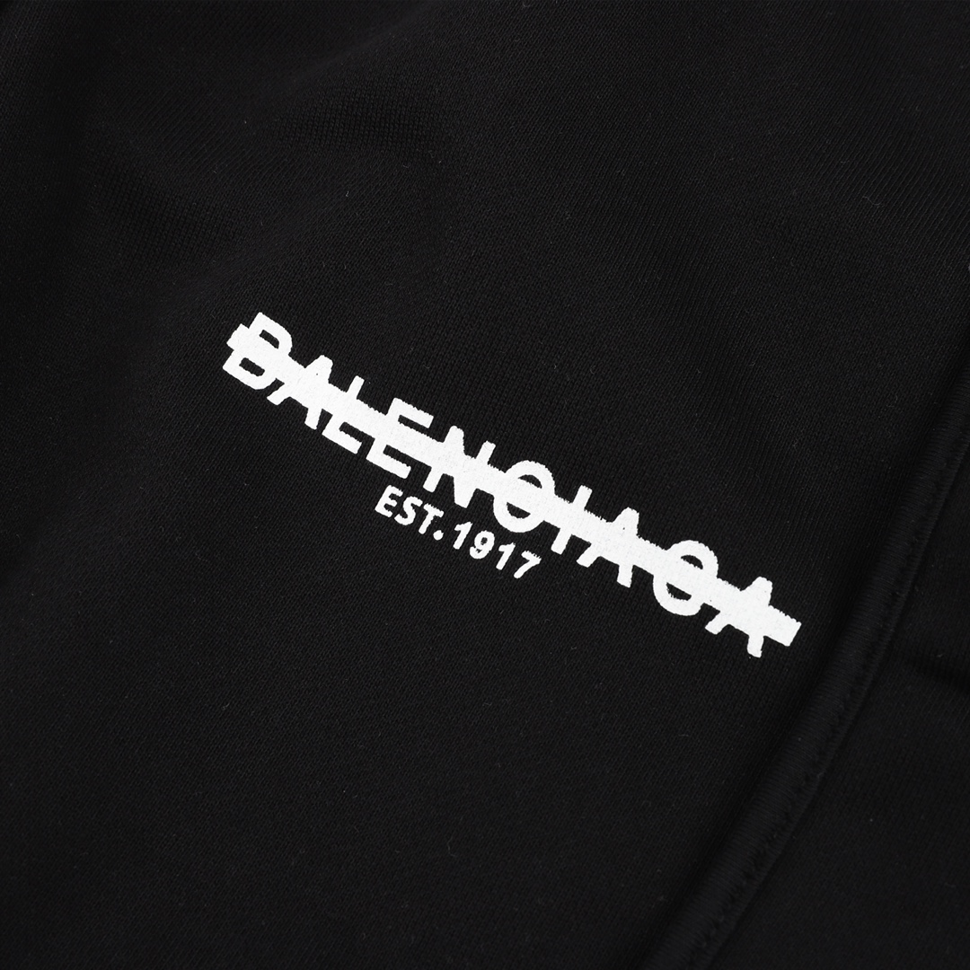 260 Balenciaga/巴黎世家 胶带印花竖腿长裤