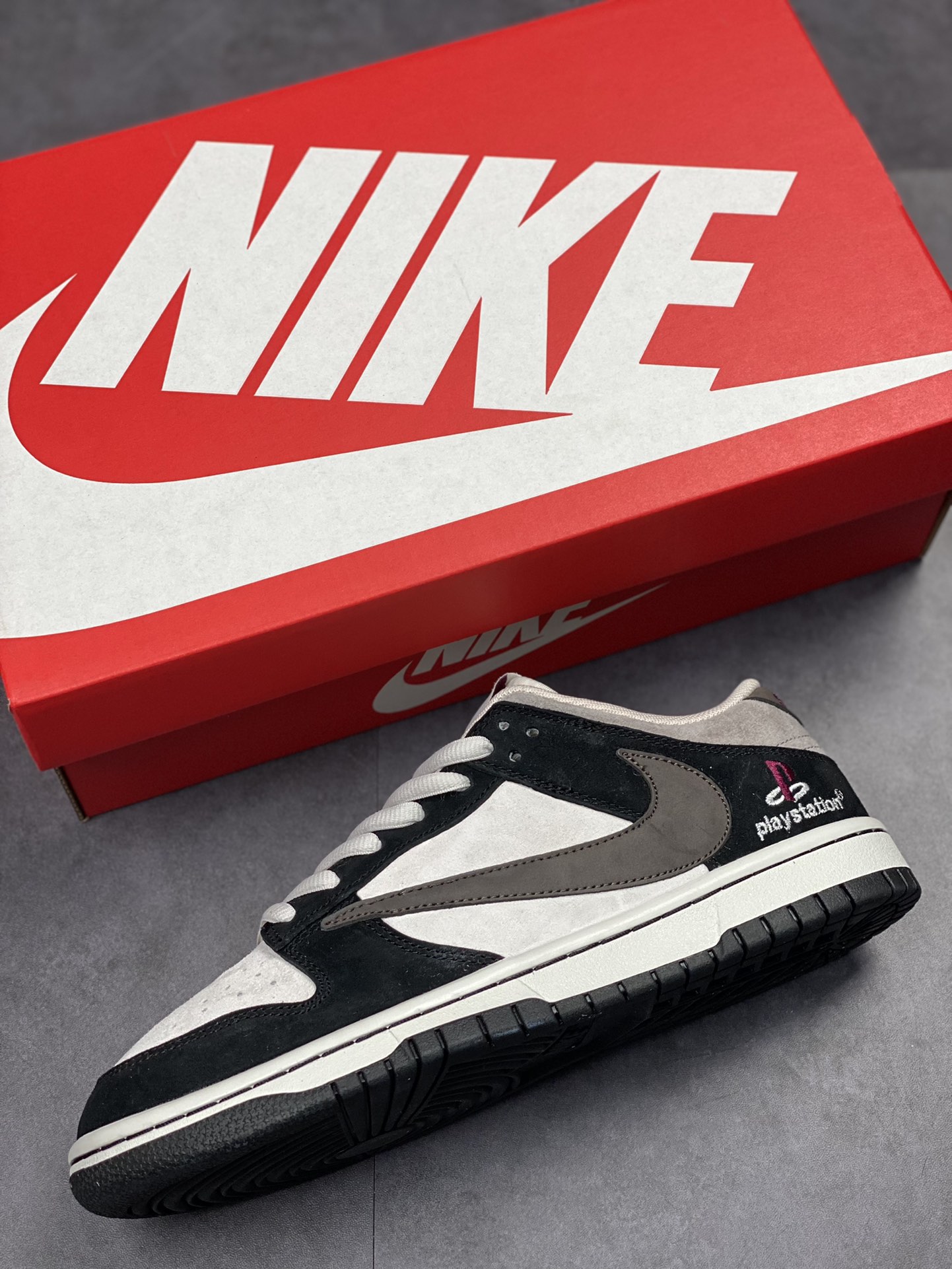 350 Nike SB Dunk Low 索尼倒钩 CU1726-990