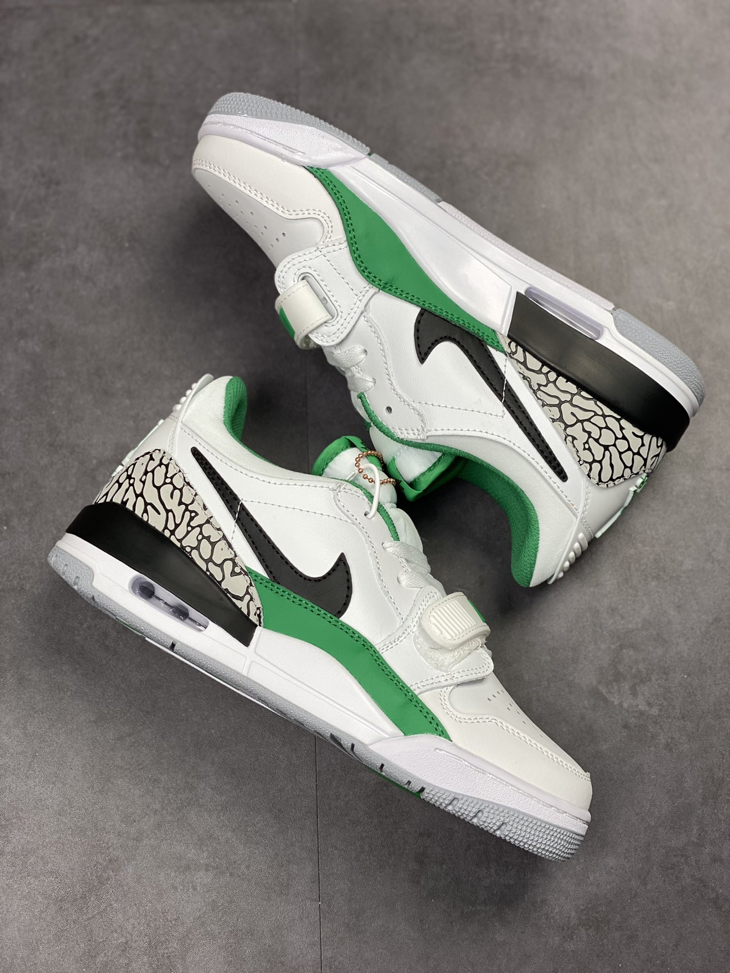 240 Air Jordan Legacy 312 Low 白绿 此款汇集Air Jordan1 FN3407-101