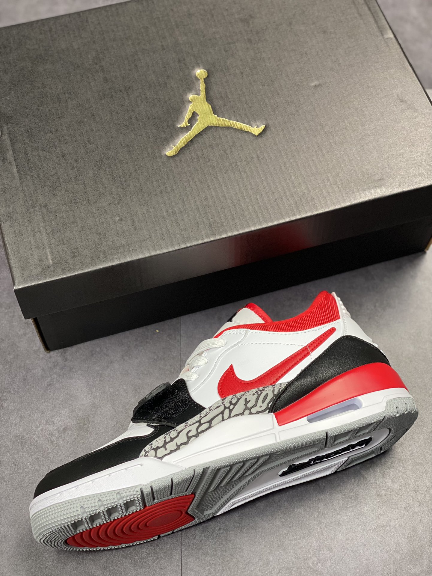 260 Nike Air Jordan Legacy 312 Low 乔丹最强三合一混合版 CD7069-160