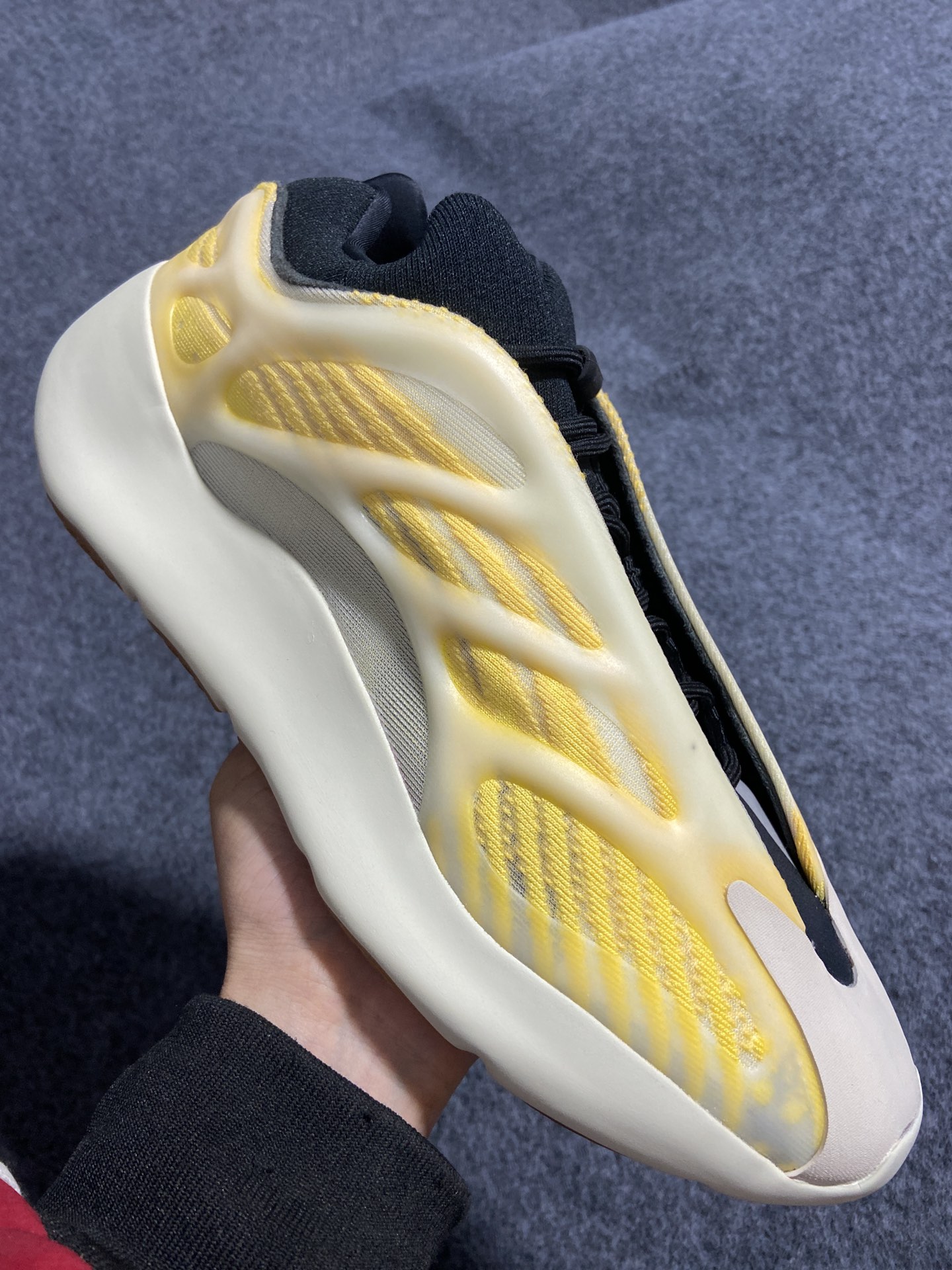 椰子700V3白黄尺码36-48总裁