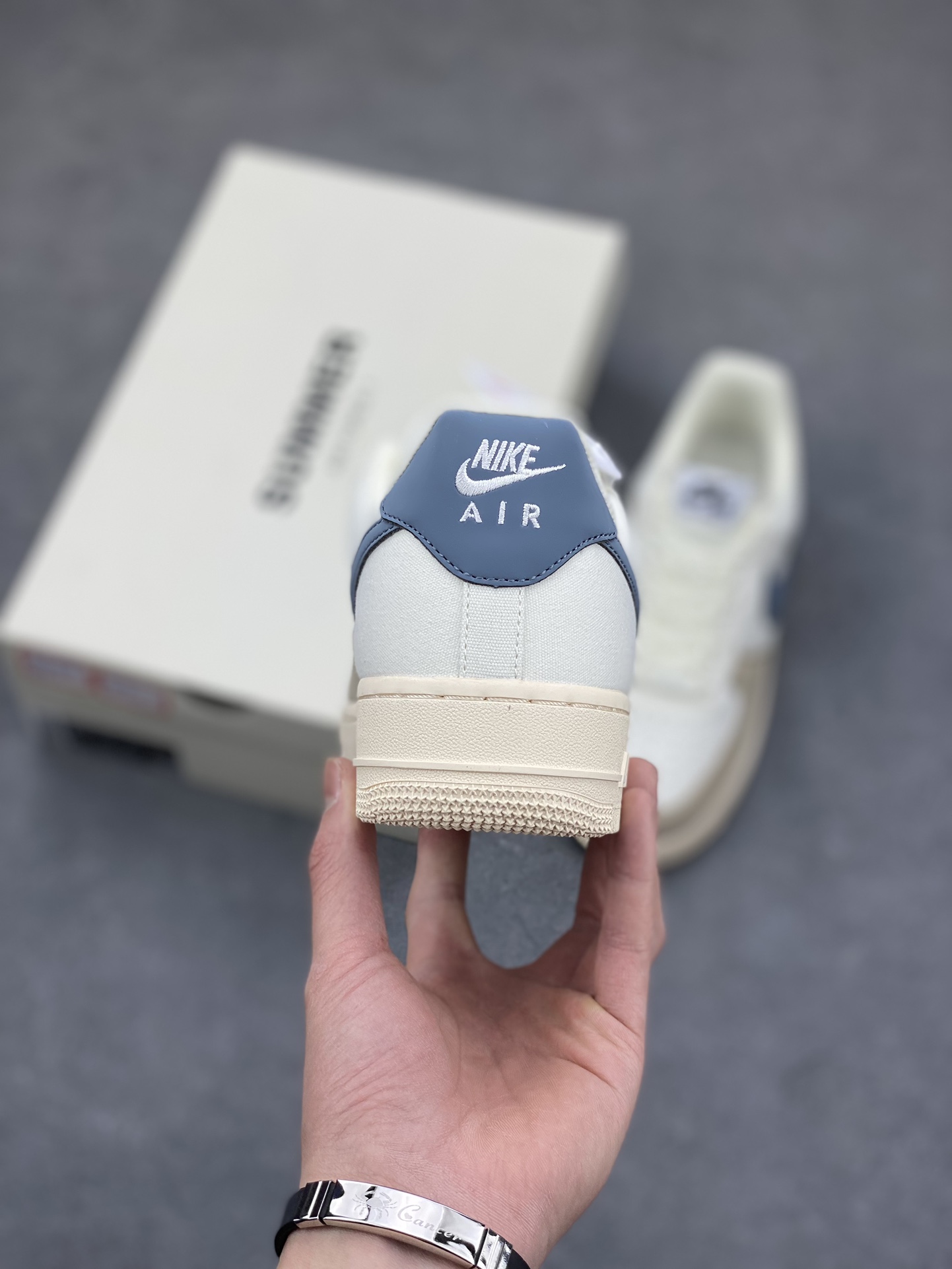 Nike Air Force 1 '07 Retro Blue Canvas Low-Top Sneakers - Limited Edition 5 i1679944075 6626 3