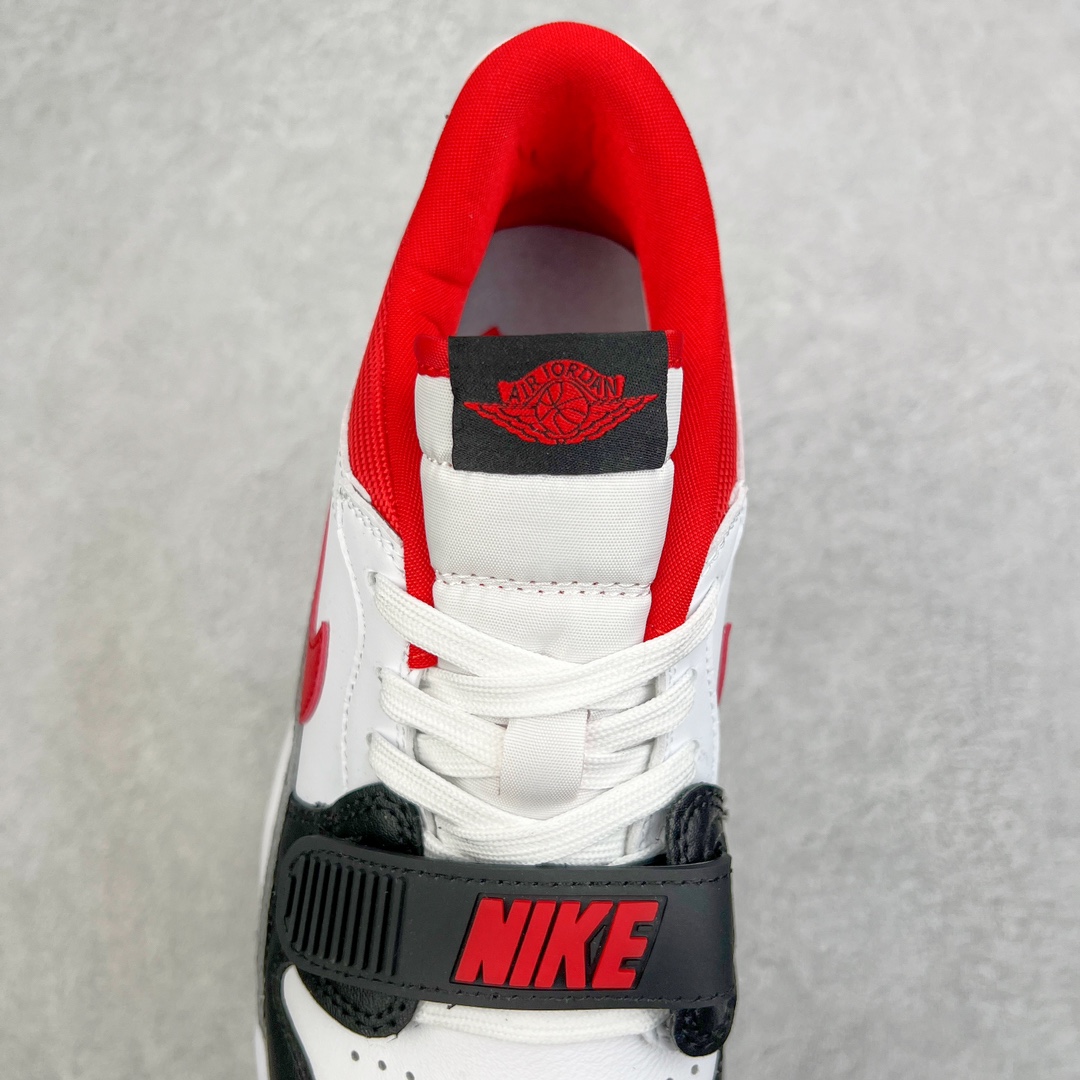 图片[5]-💰220 ＃KZ神版 Air Jordan Legacy AJ312 Low 低帮复古篮球鞋 白红黑芝加哥 CD7069-160 市场最强独一档产物 全套原纸板楦头开发 原厂大底磨具加持立体防滑纹理 原档数据后跟TPU子母扣魔术贴 原装可视Air Sole气垫 原汁原味最完美的312代版型 唯一正确鞋头趴度弧度高度鞋身腰线 进口港宝加持 后跟自然饱满 全鞋荧光划线卡点 追求极致完美 每一双都是工艺品 多重QC质检 超越公司货的品控标准 实实在在的免检产品 鞋身采用了皮革材质打造 横跨鞋面的魔术贴十分吸睛 侧面的Swoosh Logo的一部分被鞋面遮挡了一部分 颇具玩味 魔术贴上标有NK标识 而鞋舌上是Jordan的经典红色飞翼Logo 后跟和鞋底均采用了AJ3的设计 后跟上同样也使用了经典的爆裂纹图案 SIZE：36 36.5 37.5 38 38.5 39 40 40.5 41 42 42.5 43 44 44.5 45 46 47.5 编码：by2936090-运动鞋