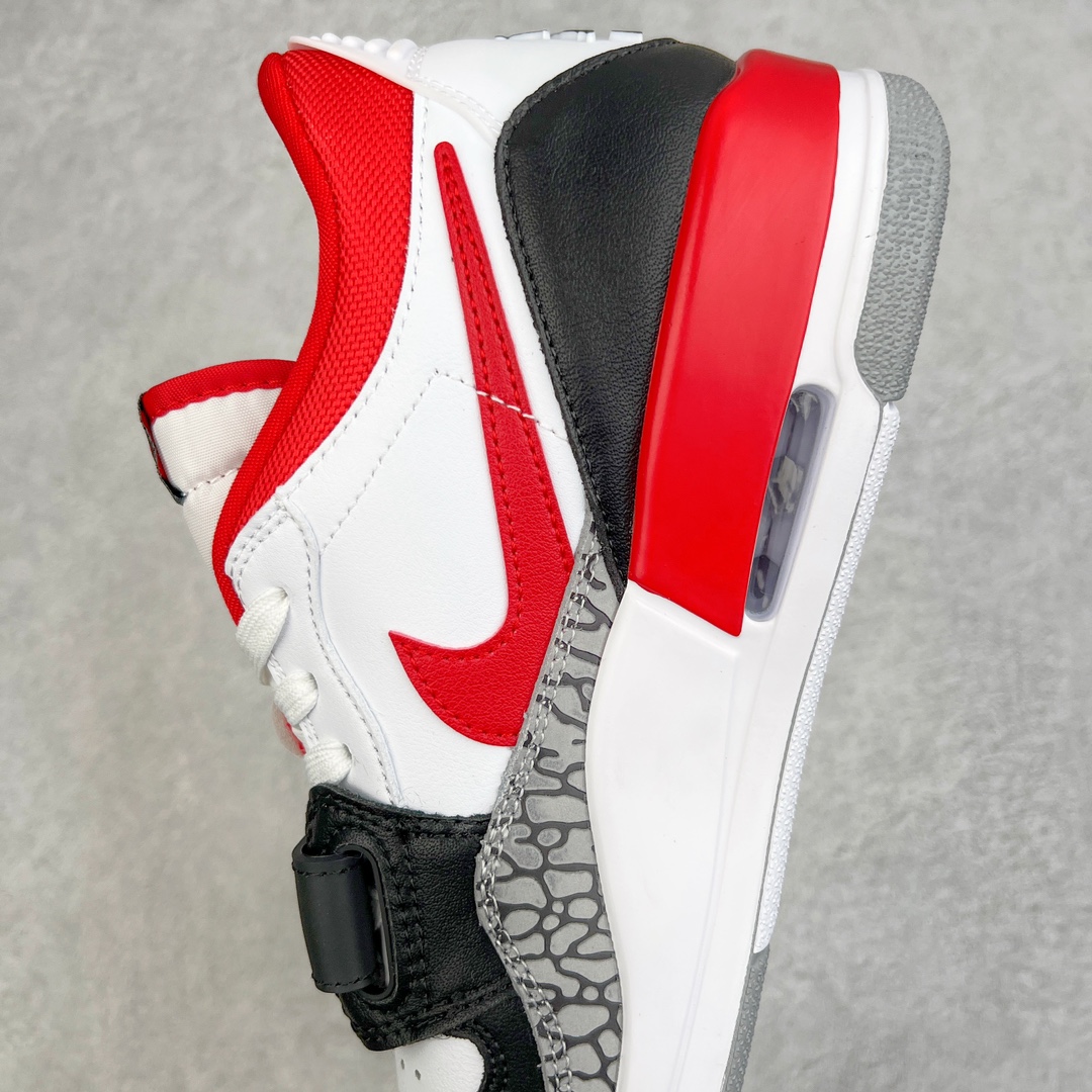 图片[7]-💰220 ＃KZ神版 Air Jordan Legacy AJ312 Low 低帮复古篮球鞋 白红黑芝加哥 CD7069-160 市场最强独一档产物 全套原纸板楦头开发 原厂大底磨具加持立体防滑纹理 原档数据后跟TPU子母扣魔术贴 原装可视Air Sole气垫 原汁原味最完美的312代版型 唯一正确鞋头趴度弧度高度鞋身腰线 进口港宝加持 后跟自然饱满 全鞋荧光划线卡点 追求极致完美 每一双都是工艺品 多重QC质检 超越公司货的品控标准 实实在在的免检产品 鞋身采用了皮革材质打造 横跨鞋面的魔术贴十分吸睛 侧面的Swoosh Logo的一部分被鞋面遮挡了一部分 颇具玩味 魔术贴上标有NK标识 而鞋舌上是Jordan的经典红色飞翼Logo 后跟和鞋底均采用了AJ3的设计 后跟上同样也使用了经典的爆裂纹图案 SIZE：36 36.5 37.5 38 38.5 39 40 40.5 41 42 42.5 43 44 44.5 45 46 47.5 编码：by2936090-运动鞋