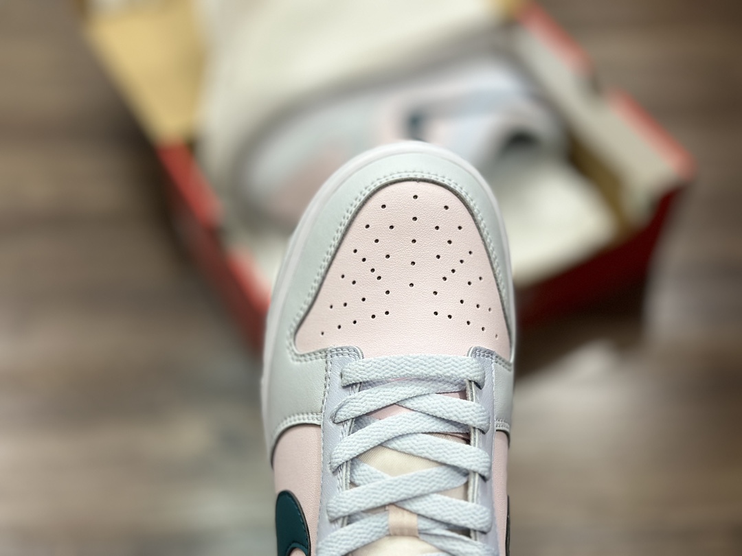 240 NIKE SB Dunk Low 低帮休闲运动鞋 FD1232-002