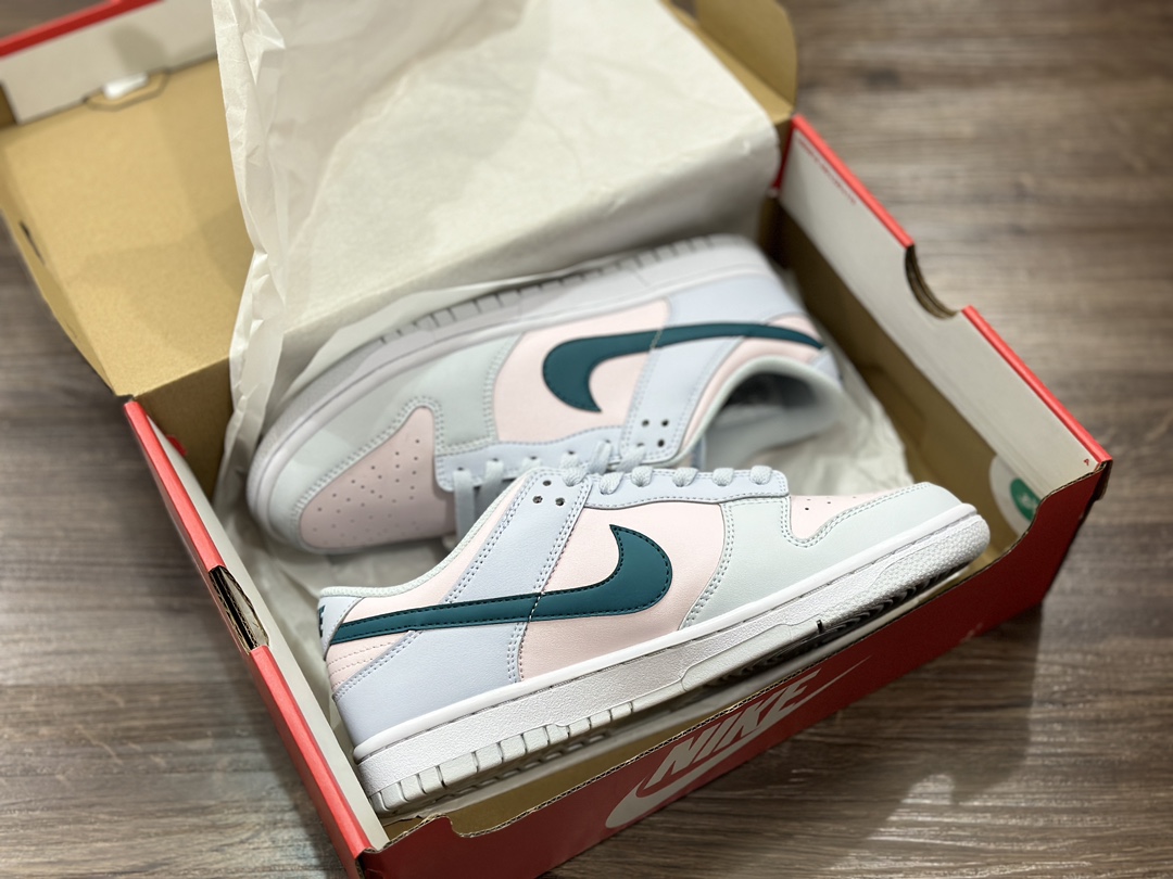 240 NIKE SB Dunk Low 低帮休闲运动鞋 FD1232-002