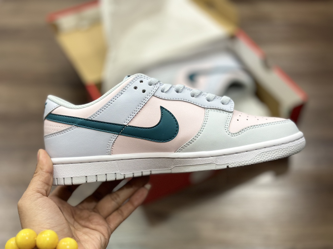 240 NIKE SB Dunk Low 低帮休闲运动鞋 FD1232-002