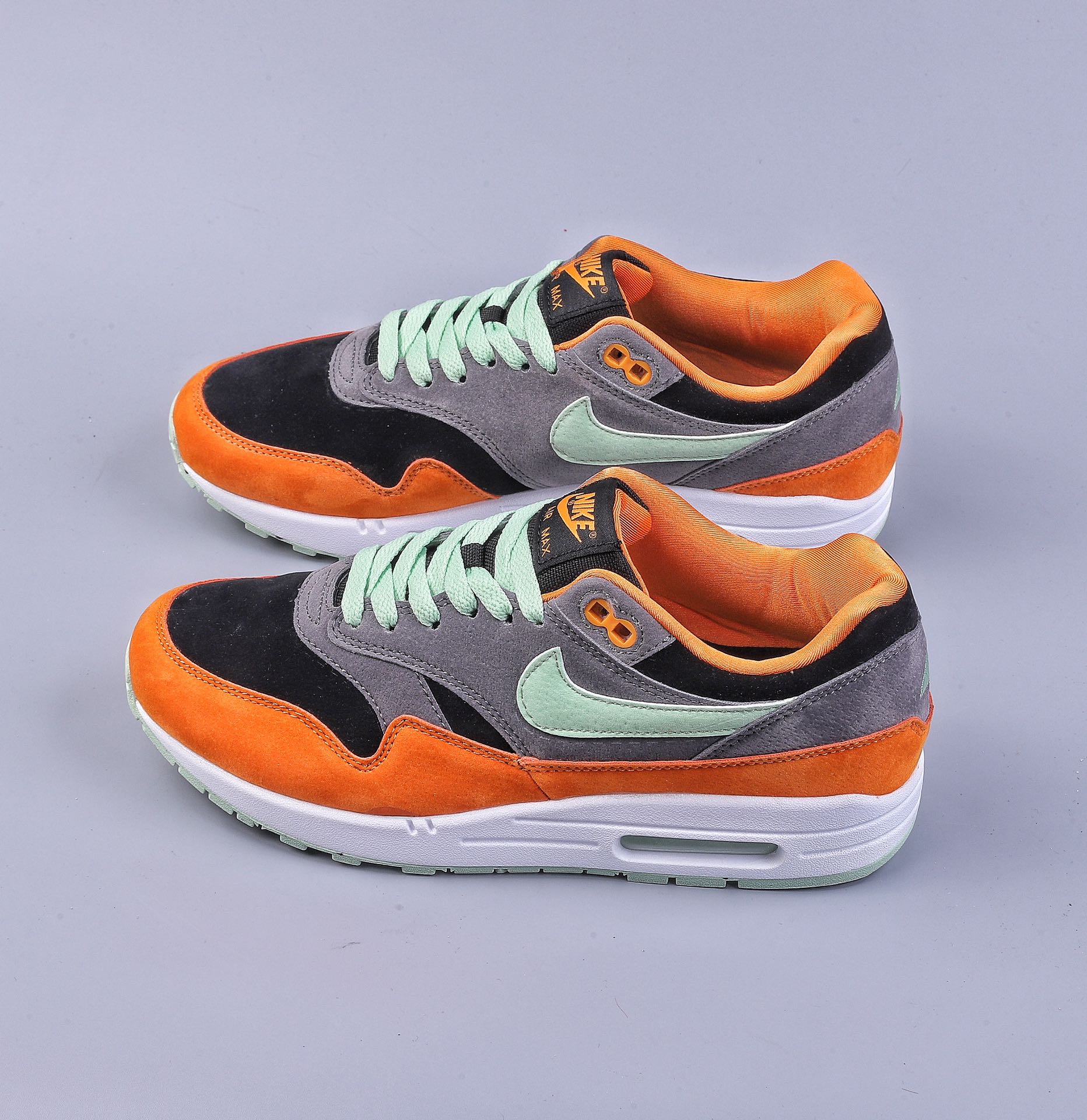 240 Nike Air Max 1 耐克半掌气垫复古跑步鞋 DZ0482-001