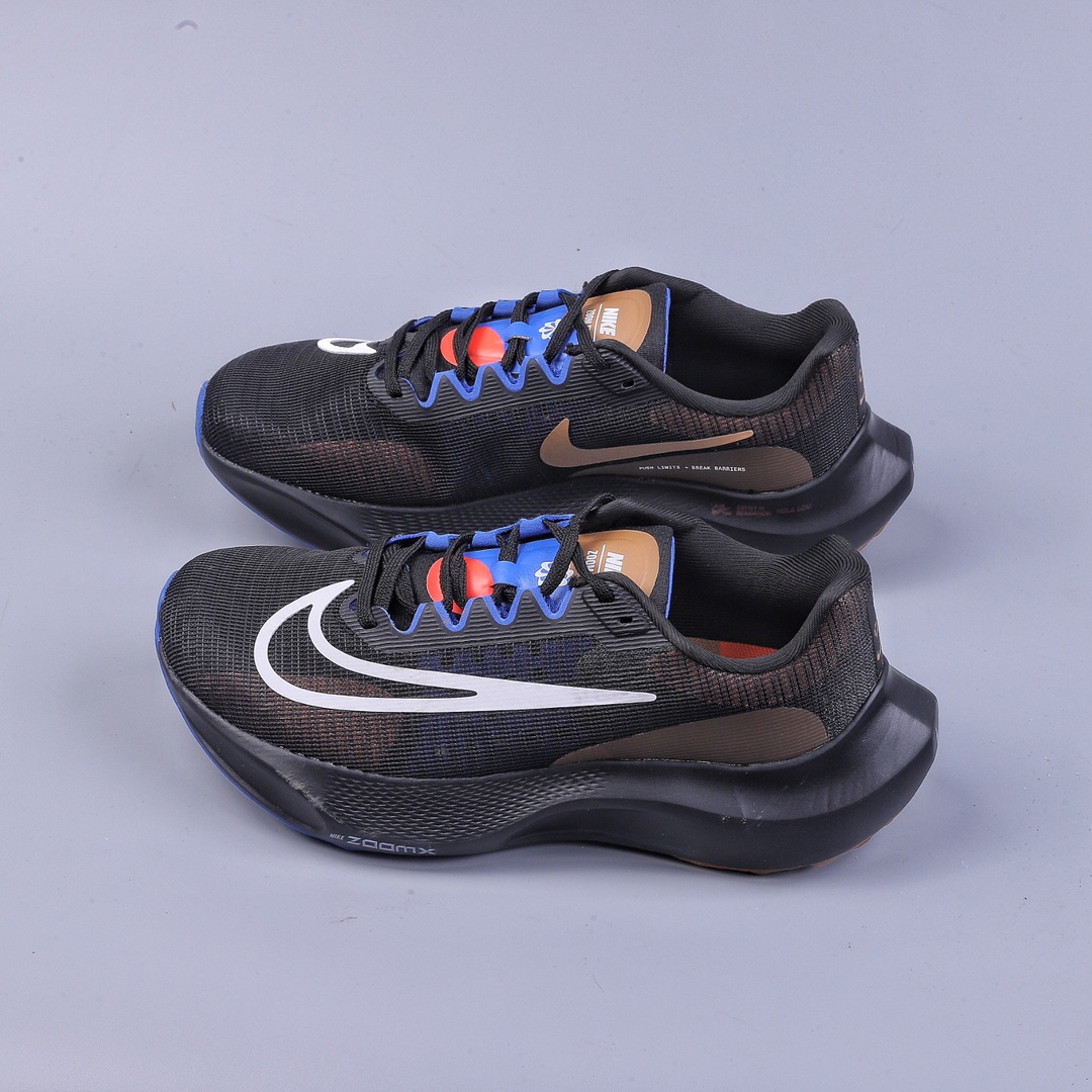 170 Nike Zoom Fly 5超轻男女跑步鞋 REACT 泡棉搭配碳纤维板 DR9837-001