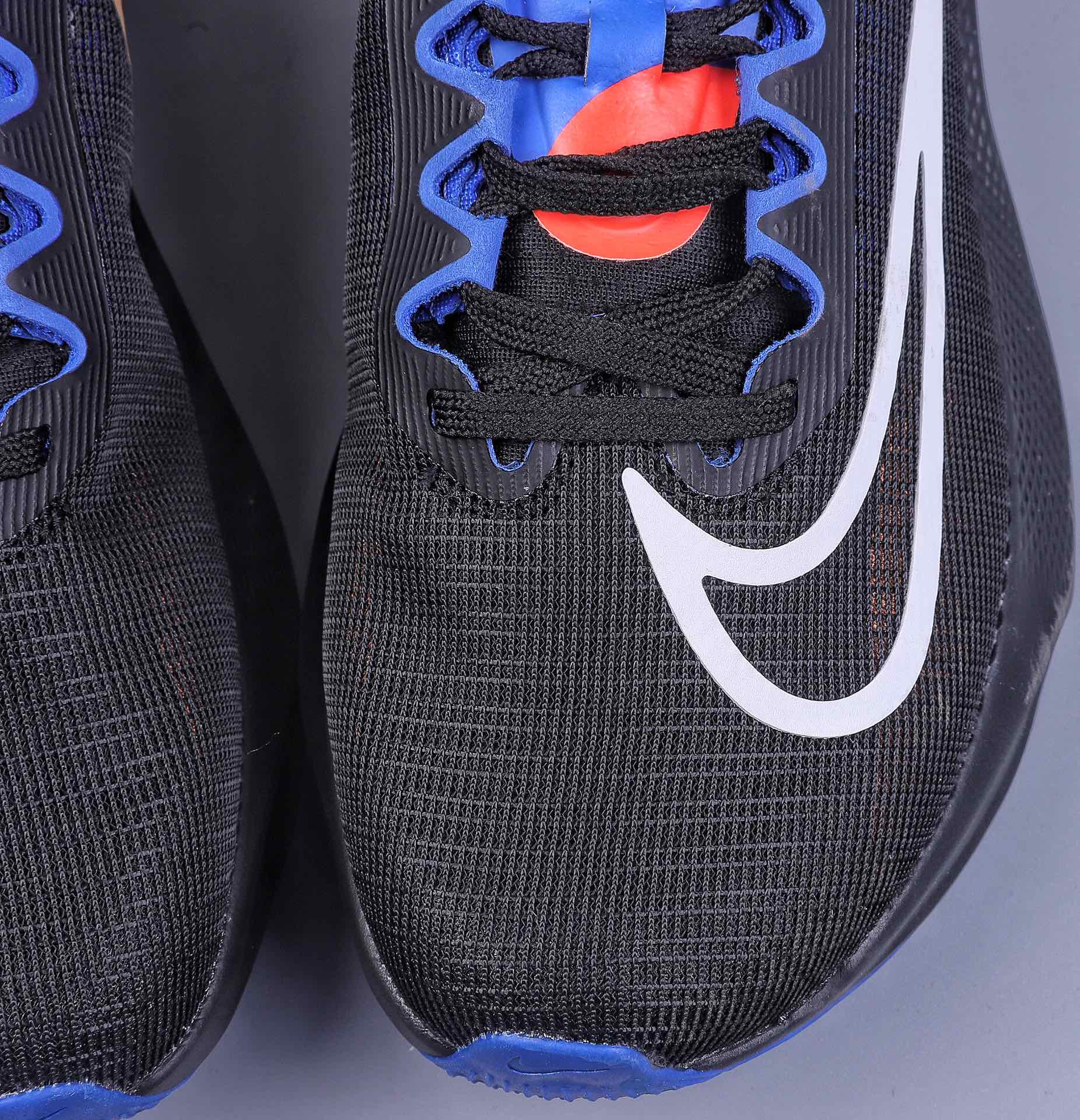 170 Nike Zoom Fly 5超轻男女跑步鞋 REACT 泡棉搭配碳纤维板 DR9837-001