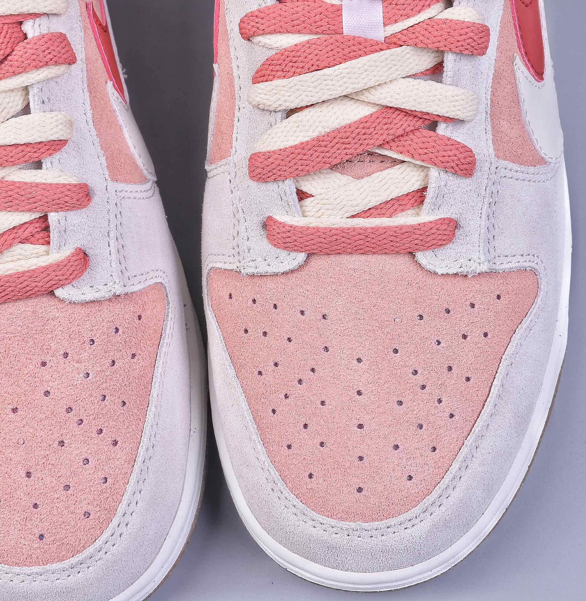220 G版Nike SB Dunk Low 兔年限定双勾Swoosh 出品 DO9457-100