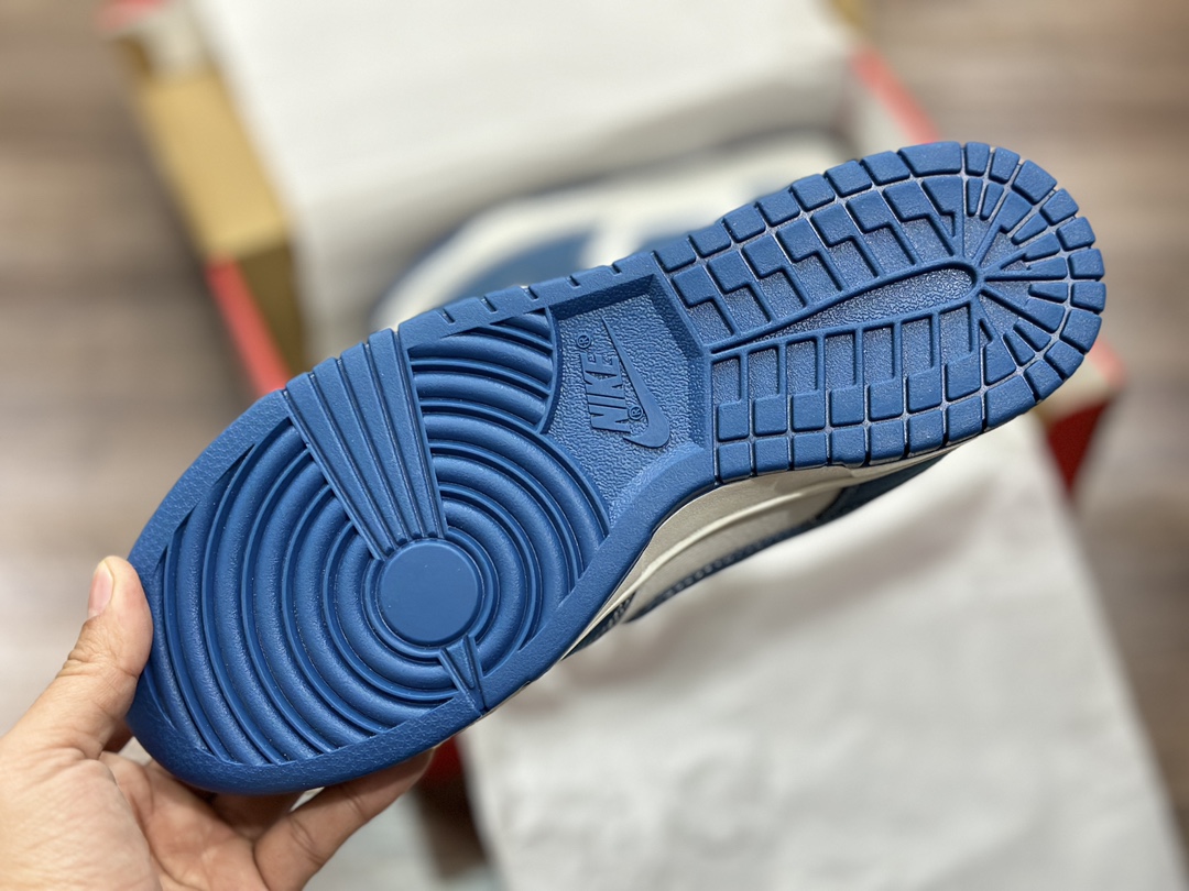 300 NIKE SB Dunk Low 低帮休闲运动鞋DV0831-101
