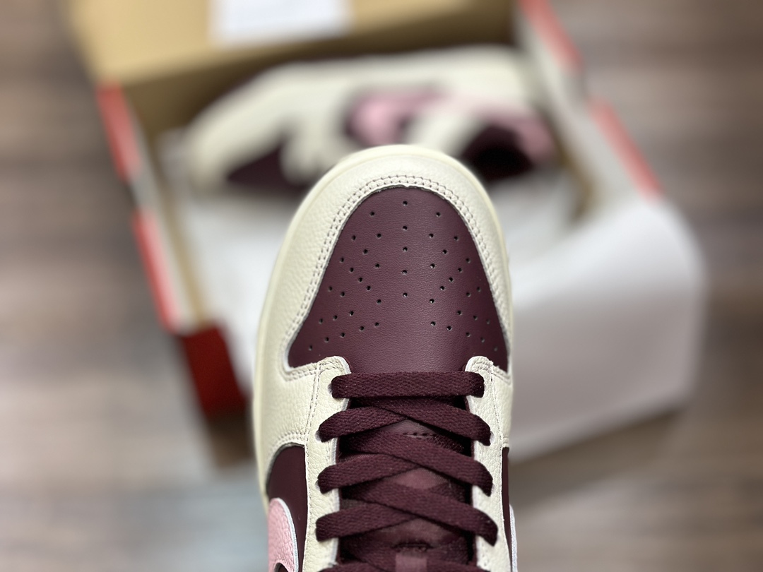 300 NIKE SB Dunk Low 低帮休闲运动鞋 DD9705-100