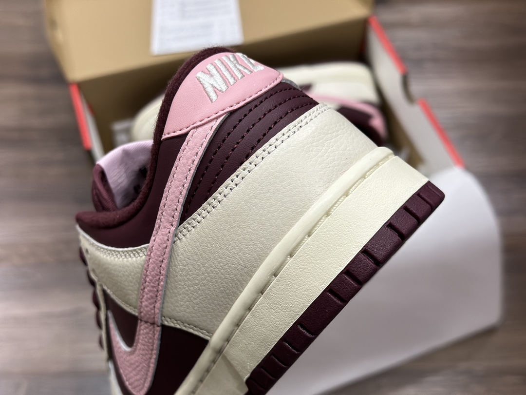 300 NIKE SB Dunk Low 低帮休闲运动鞋 DD9705-100