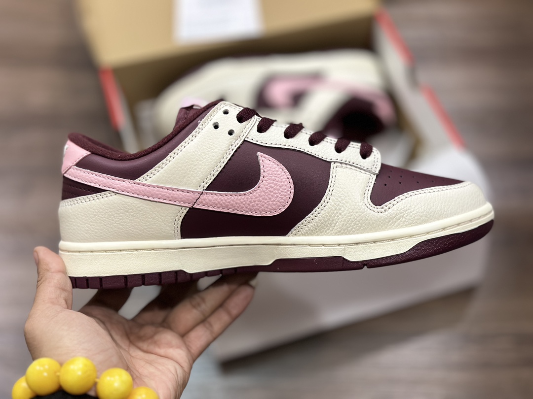 300 NIKE SB Dunk Low 低帮休闲运动鞋 DD9705-100