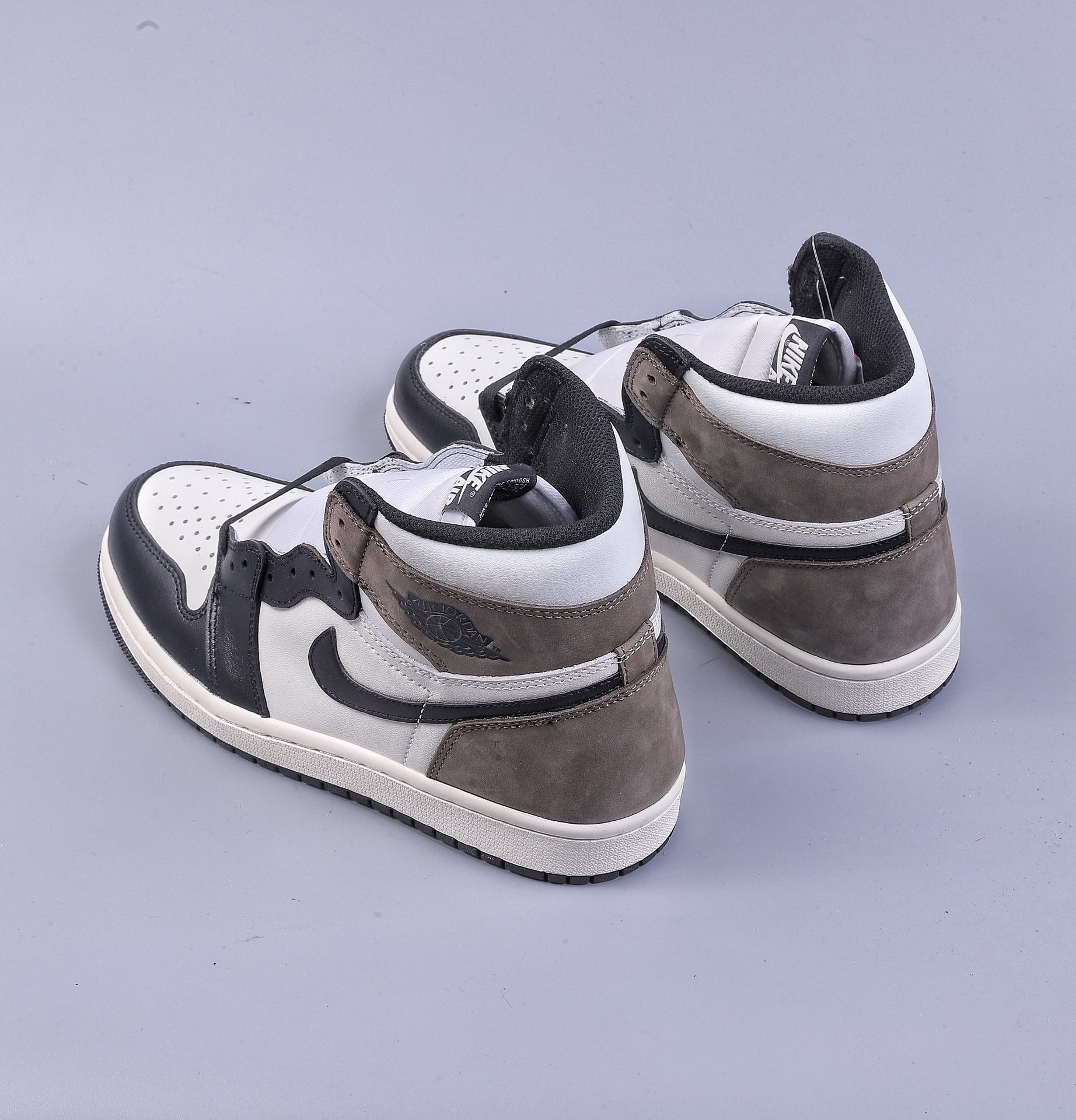350 LL版Air Jordan AJ1 Retro High 黑摩卡小倒钩 555088-105