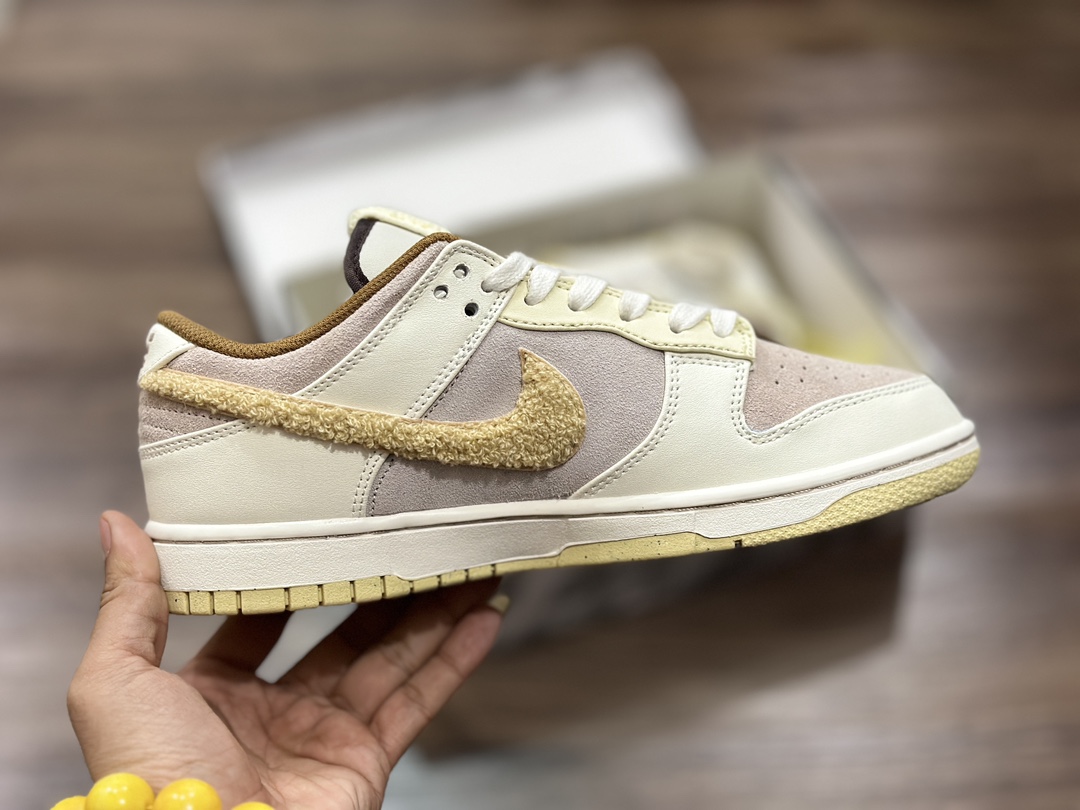 240 NIKE SB Dunk Low 低帮休闲运动鞋 FD4203-211