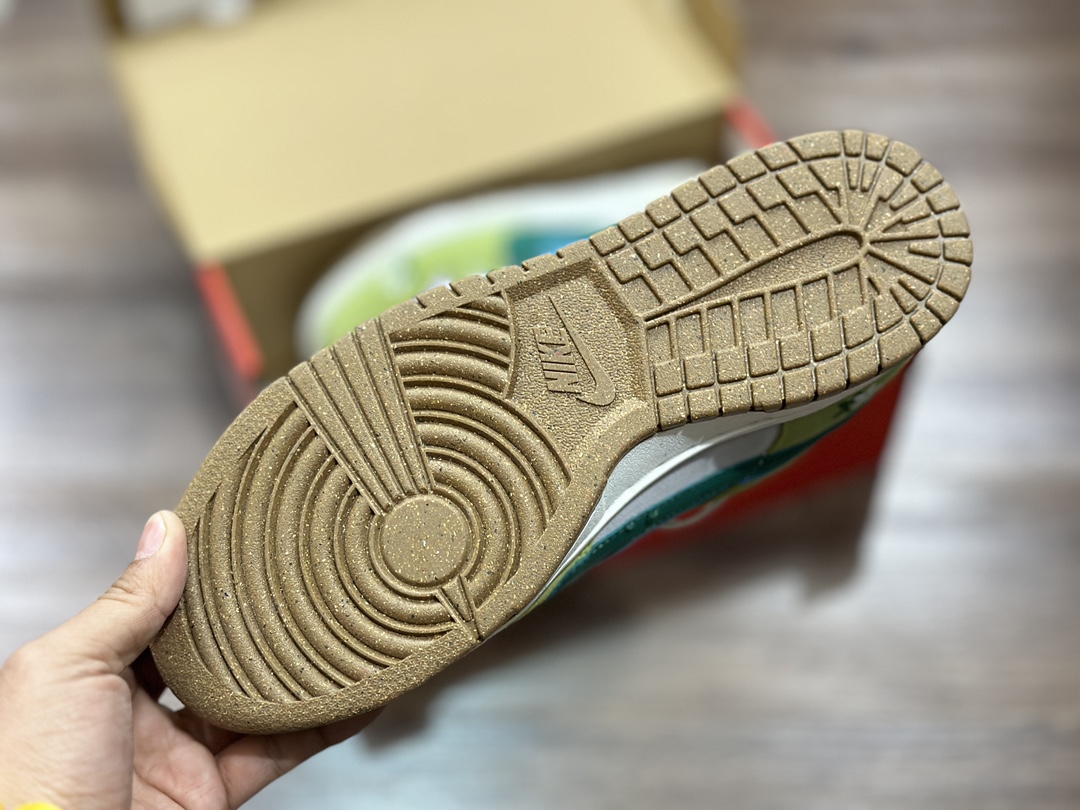 260 NIKE SB Dunk Low 低帮休闲运动鞋 DO9457-125