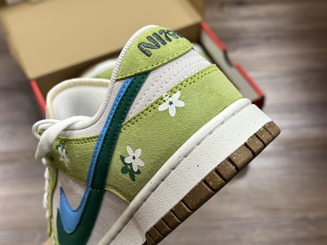 260 NIKE SB Dunk Low 低帮休闲运动鞋 DO9457-125