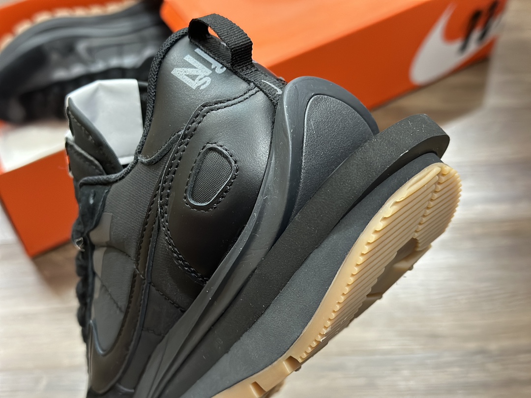 300 Sacai Nike regasus vaporrly SP 华夫三代3.0解构重磅联名  DD1875-001