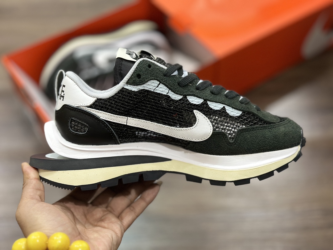 300 Sacai Nike regasus vaporrly SP 华夫三代3.0解构重磅联名  CV1363-001