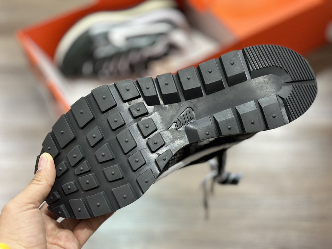 300 Sacai Nike regasus vaporrly SP 华夫三代3.0解构重磅联名  CV1363-001