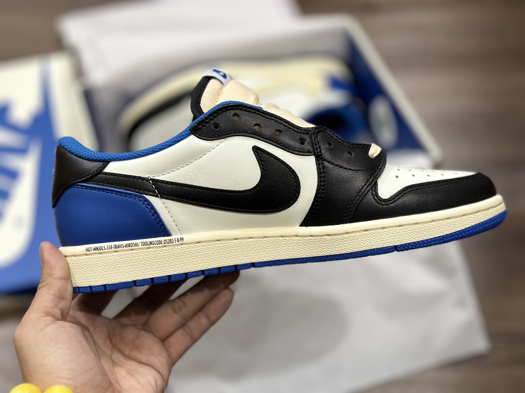 480 Travis Scott × Jordan Air Jordan 1 Low OG SP 蓝白闪电倒钩  DM7866-140