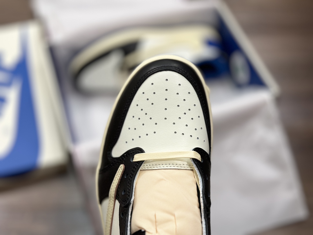 480 Travis Scott × Jordan Air Jordan 1 Low OG SP 蓝白闪电倒钩  DM7866-140