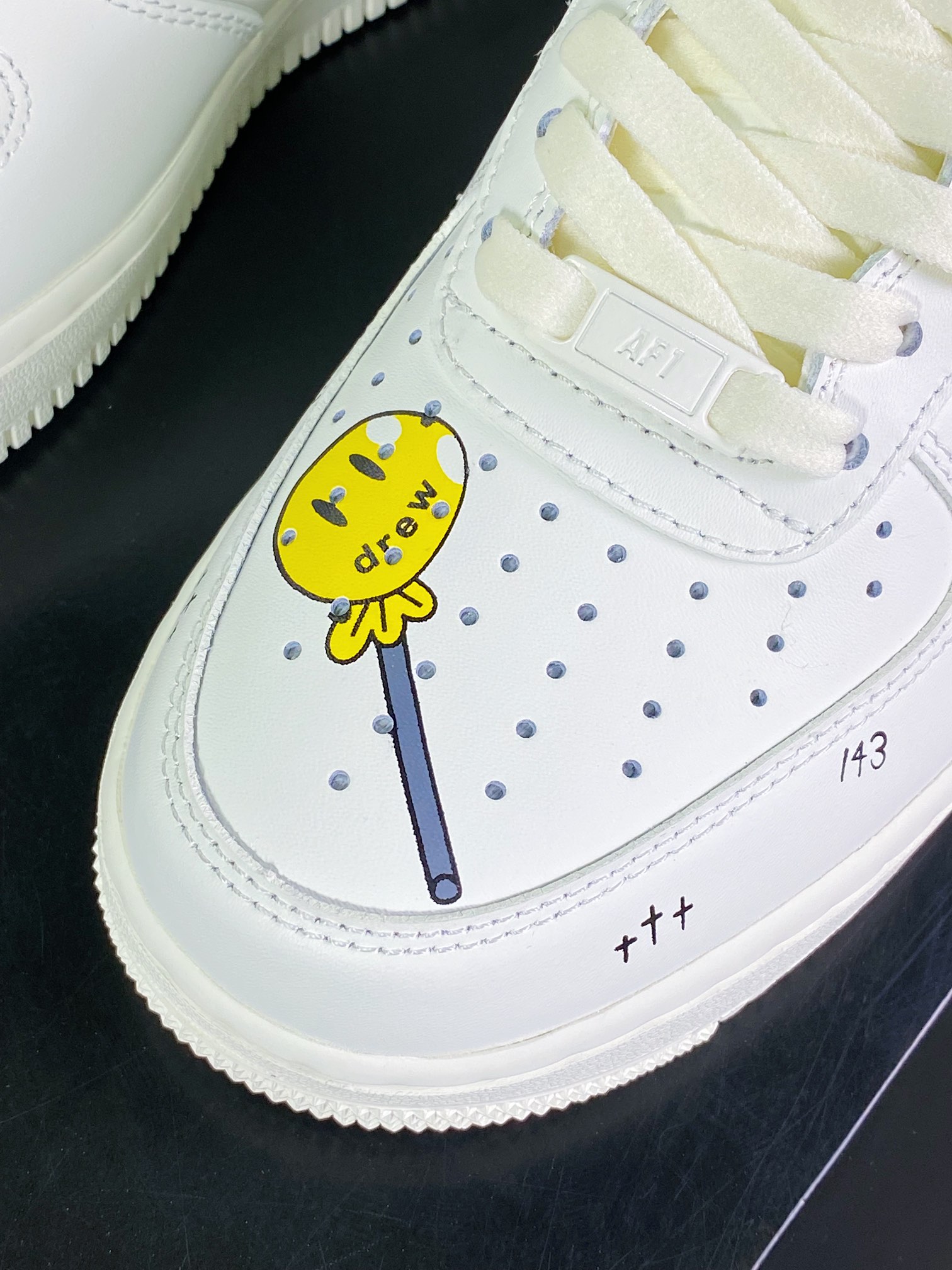 260 Air Force 1'07 Low”White/Blalck/Drew”空军一号“皮革白黑黄Drew涂鸦”CW2288-663