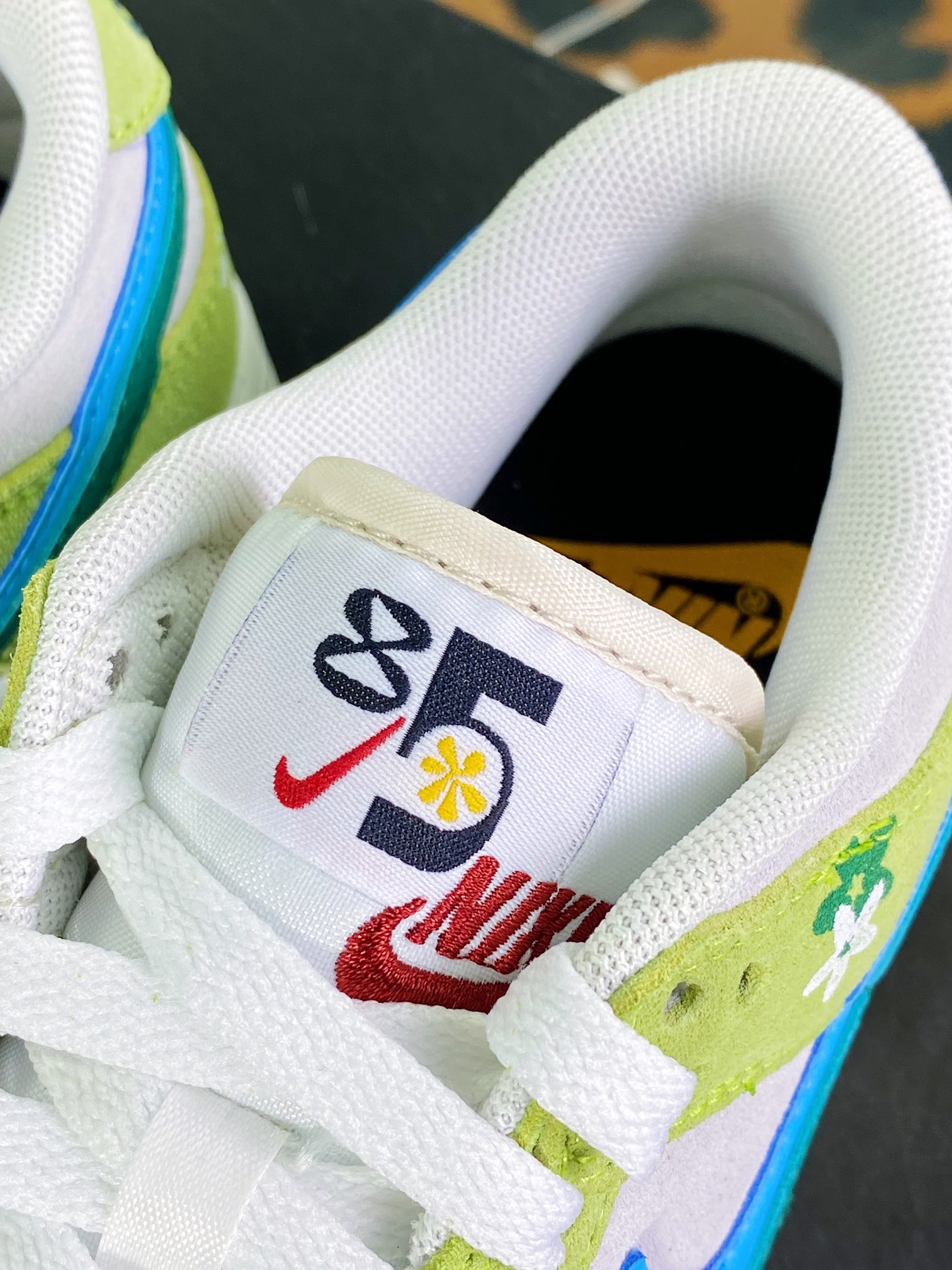 240 SB Dunk Low SE”85 Double Swoosh Green Appl/Flower Blue Grey”扣篮“花朵苹果绿浅灰深绿蓝双钩”DO9457-122