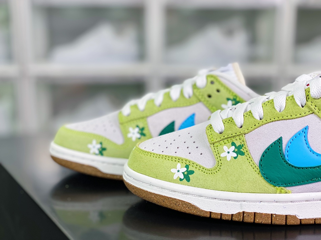 240 SB Dunk Low SE”85 Double Swoosh Green Appl/Flower Blue Grey”扣篮“花朵苹果绿浅灰深绿蓝双钩”DO9457-122