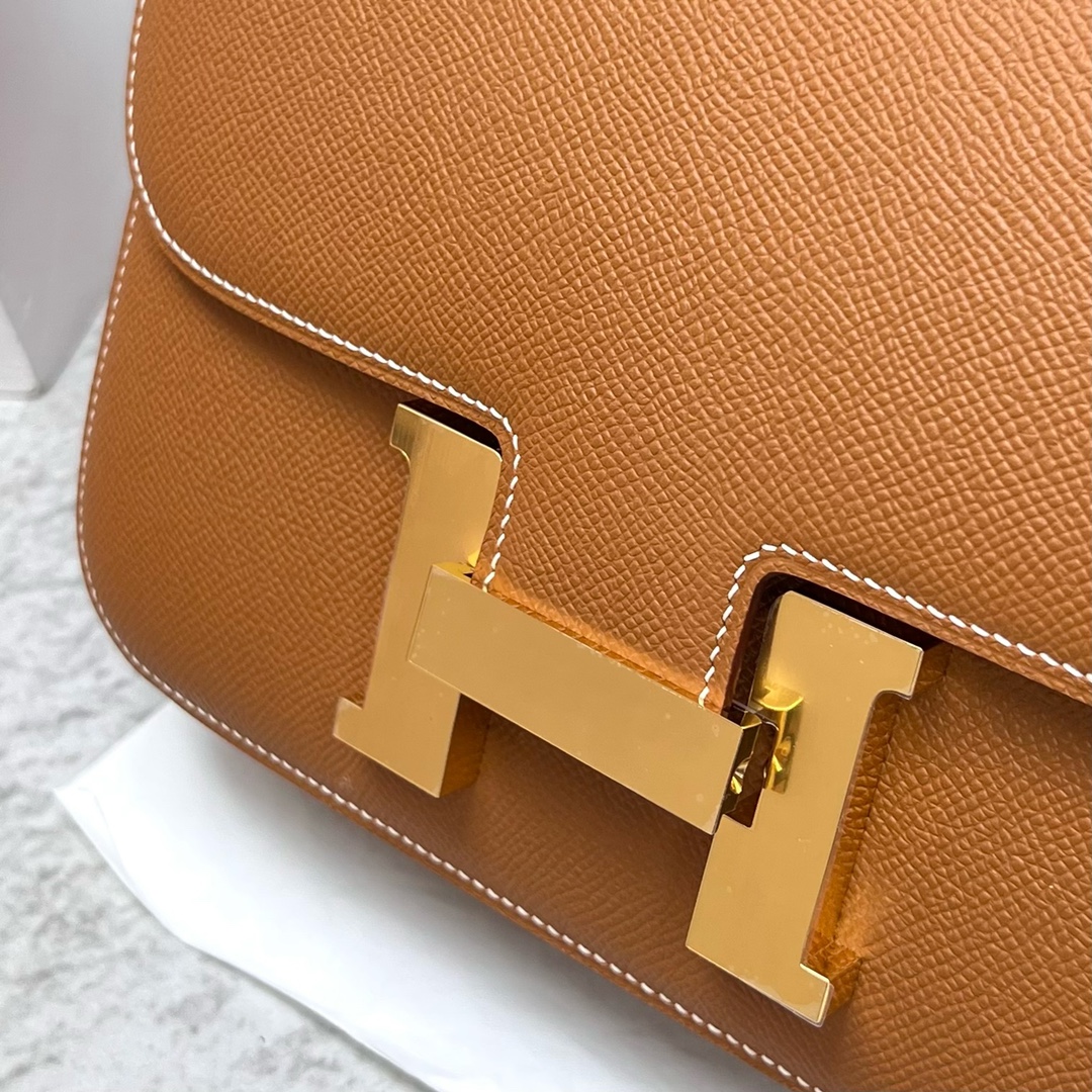 Hermès 25 small quantity in stock! Mirror Constance19cm Epsom original palm print leather ck37 golden brown gold buckle mirror style top hand sti