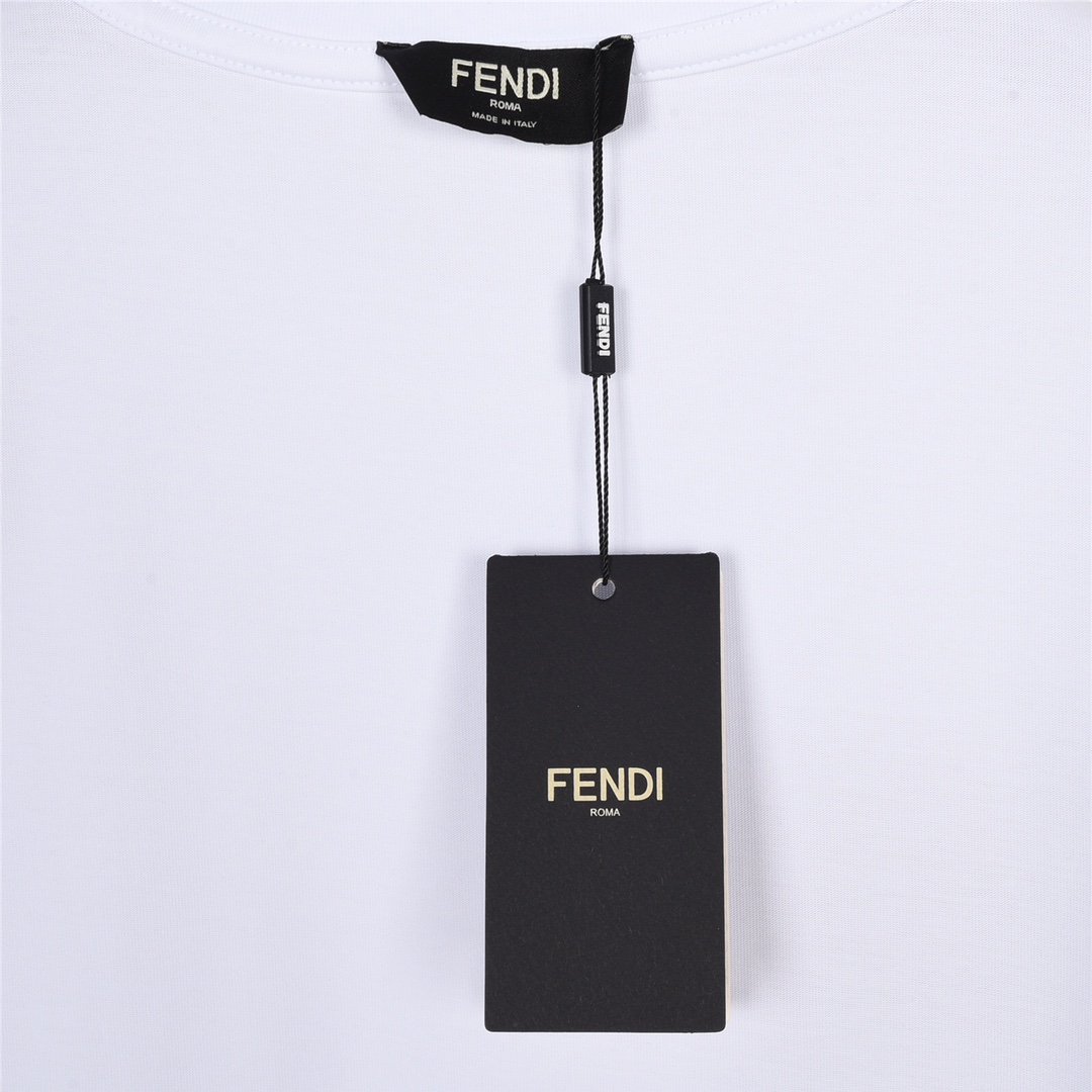 上新170 FENDI /芬迪双F仿真皮口袋印花短袖T恤