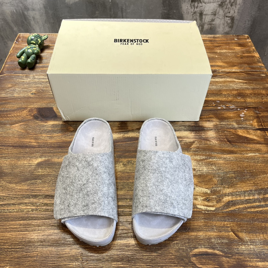 Fear of God of God BIRKENSTOCK联名勃肯系列拖鞋