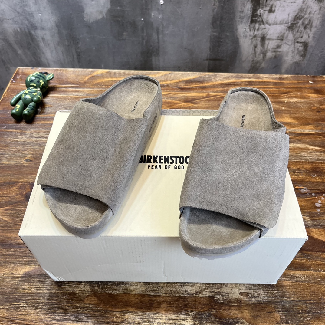 Fear of God of God BIRKENSTOCK联名勃肯系列拖鞋