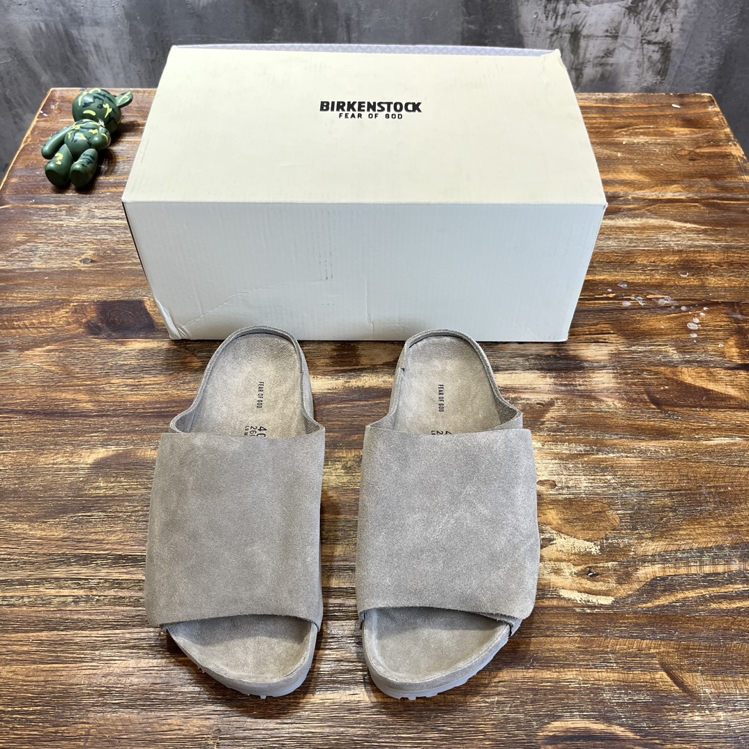 Fear of God of God BIRKENSTOCK联名勃肯系列拖鞋