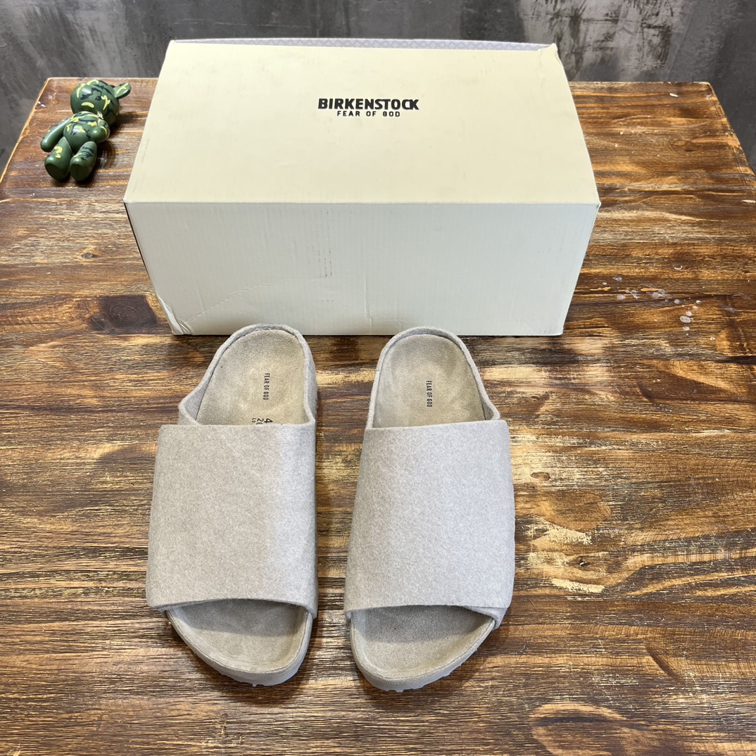 Fear of God of God BIRKENSTOCK联名勃肯系列拖鞋